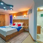 Mert - 1 Bedroom With Jacuzzi In Kalkan Вілла Каш