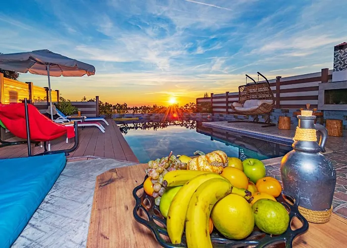 Mert - 1 Bedroom With Jacuzzi In Kalkan Κας